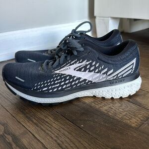 Brooks Running Shoes - Ghost 13 Size 8